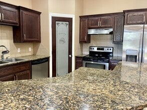 408 Boggy Creek Dr in Ardmore, OK - Building Photo - Building Photo