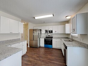 2924 Compton Ct NW in Concord, NC - Foto de edificio - Building Photo