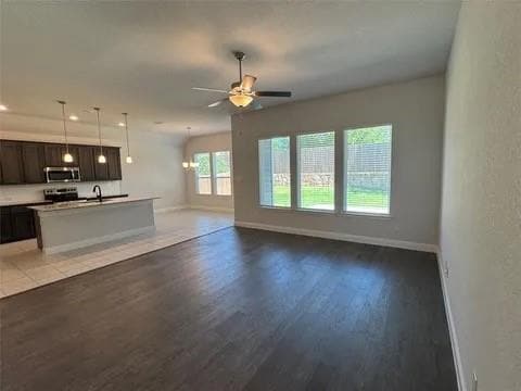 1433 Eagle Nest Dr in Azle, TX - Building Photo - Building Photo