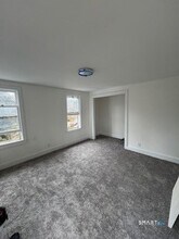 30 Grove St in Branford, CT - Building Photo - Building Photo