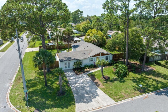 300 Belvedere St in Atlantic Beach, FL - Building Photo - Building Photo