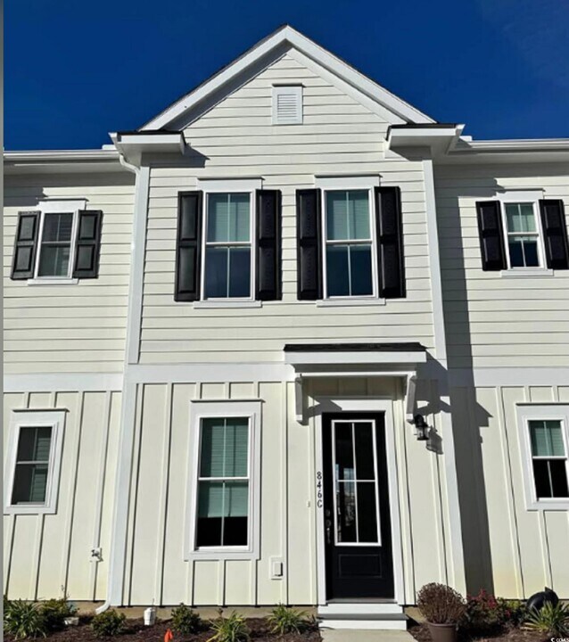 846 Sharpe Ln in Myrtle Beach, SC - Building Photo