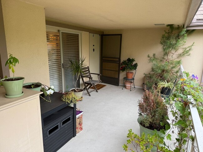 5722 Encina Rd in Goleta, CA - Building Photo - Building Photo