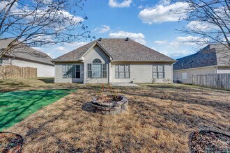 237 Camden Lake Dr in Calera, AL - Building Photo - Building Photo