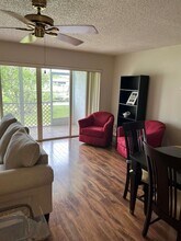 225 Bonnie Blvd, Unit 1120 in Palm Springs, FL - Building Photo - Building Photo