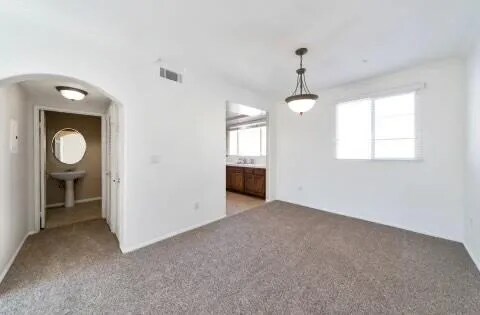 5200 Premiere Hills Cir, Unit 244 in Woodland Hills, CA - Building Photo - Building Photo
