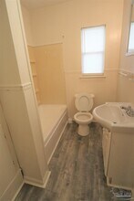 31 Randolph Dr in Pensacola, FL - Building Photo - Building Photo