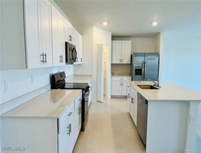 17603 Paradiso Wy in North Fort Myers, FL - Building Photo - Building Photo