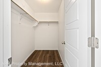 2703A Sidney St photo'