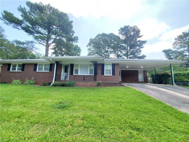 property at 3263 Doyle Ln SW