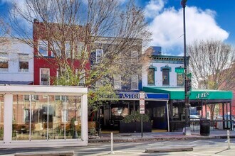 1521 17th St NW, Unit 202 in Washington, DC - Building Photo - Building Photo