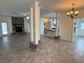 1327 Kenney Hall Rd in Bellville, TX - Building Photo - Building Photo