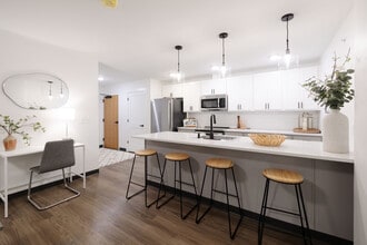 LoSo Lakeside Apartments in Cicero, NY - Building Photo - Interior Photo