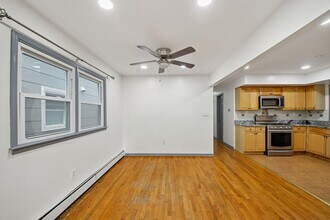 13 Carlton Ave in Jersey City, NJ - Building Photo - Building Photo