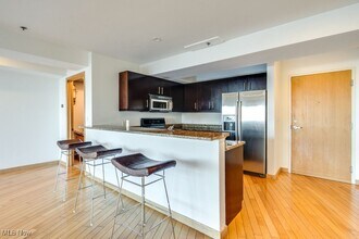 701 W Lakeside Ave in Cleveland, OH - Building Photo - Building Photo