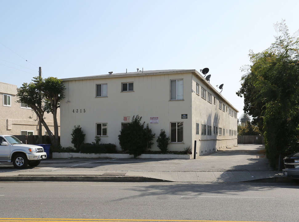 4315 Inglewood Blvd in Los Angeles, CA - Building Photo