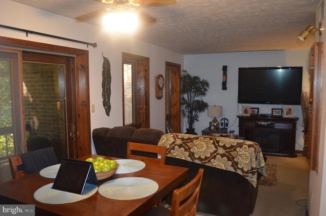 23311 Sugar Maple Ct-Unit -10B in California, MD - Building Photo - Building Photo