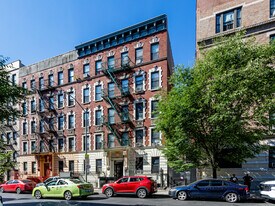 526 W 174th St in New York, NY - Building Photo