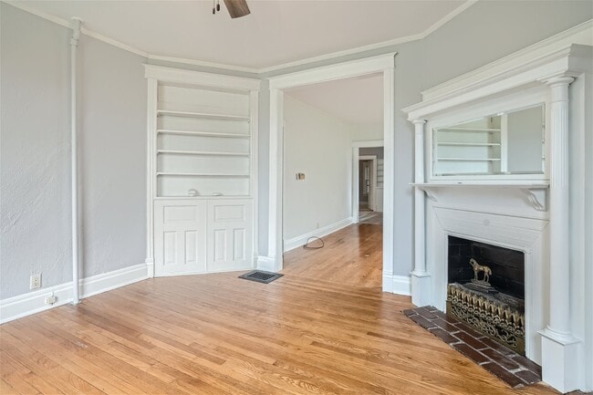 323 3rd St in Libertyville, IL - Building Photo - Building Photo