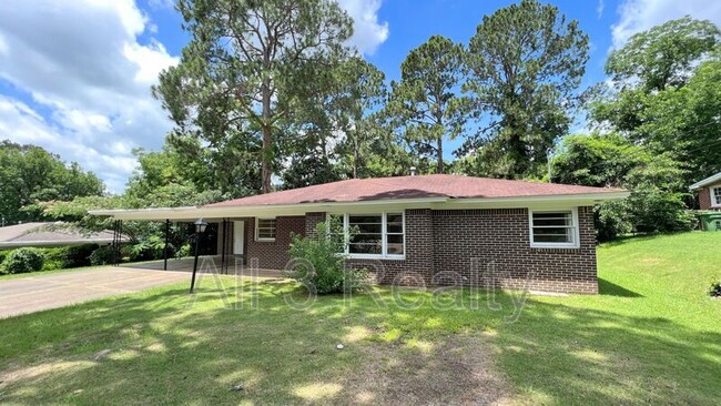 924 Green Ridge Rd in Montgomery, AL - Building Photo - Building Photo