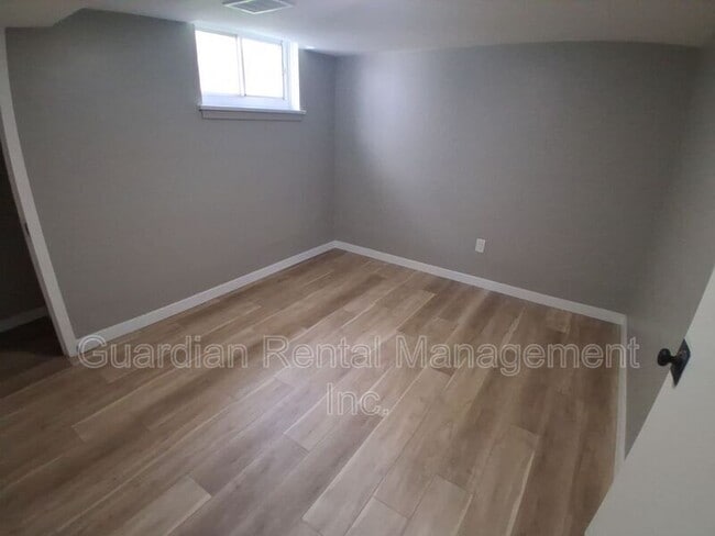 300 Van Horne St in Thunder Bay, ON - Building Photo - Building Photo