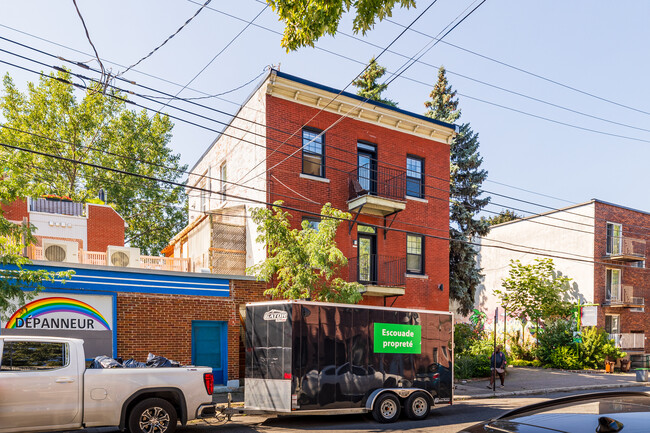 1654-1662 Alexandre-Desève Rue in Montréal, QC - Building Photo - Primary Photo