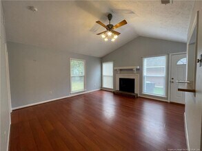 7060 Candlewood Dr in Fayetteville, NC - Building Photo - Building Photo