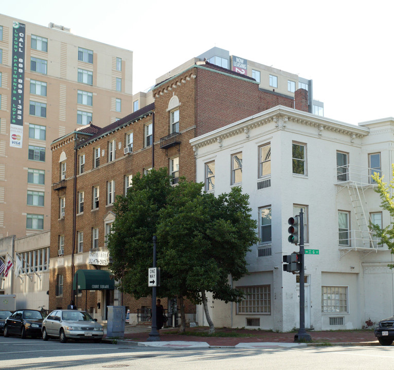 Court Square Apartments in Washington, DC - Building Photo