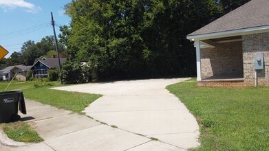 2402 Prince Ave in Tuscaloosa, AL - Building Photo - Building Photo