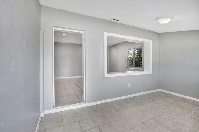 300 NW 16th St in Fort Lauderdale, FL - Building Photo - Building Photo