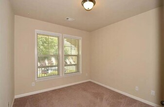 4411 Village Field Place in Suwanee, GA - Building Photo - Building Photo