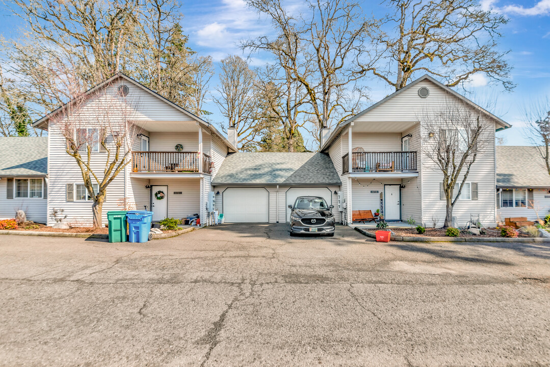 4707 SE Ina Ave in Milwaukie, OR - Building Photo