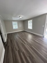 121 1/2 Patrick St in Gastonia, NC - Building Photo - Building Photo