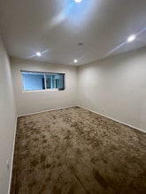 251 N El Molino Ave in Pasadena, CA - Building Photo - Building Photo
