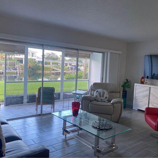 342 Southwind Dr in North Palm Beach, FL - Building Photo - Building Photo