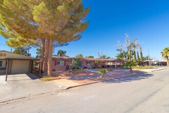 3417 Aberdeen St in El Paso, TX - Building Photo - Building Photo