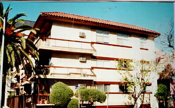 Adrmore Apartments in Los Angeles, CA - Foto de edificio - Building Photo