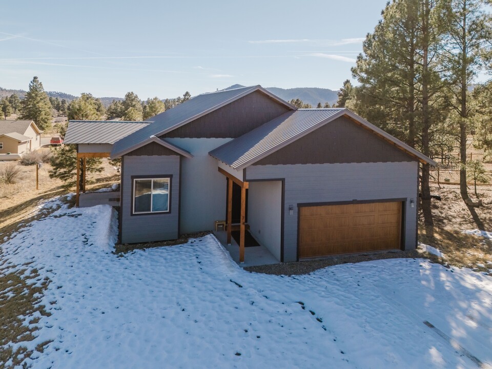 74 Cloister Pl in Pagosa Springs, CO - Building Photo