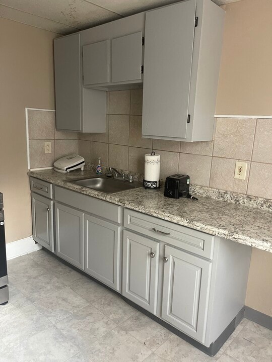 1135 Lancaster Ave, Unit B in Wilmington, DE - Building Photo