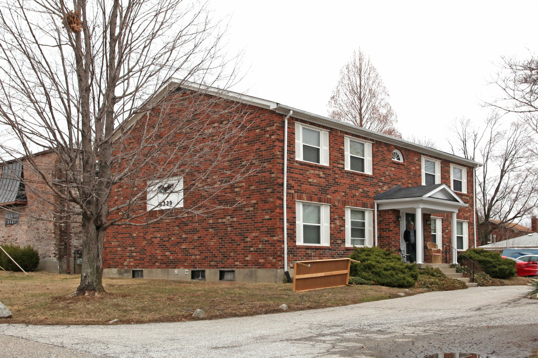 3329 Breckenridge Ln in Louisville, KY - Building Photo