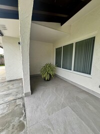 925 Orchid Dr in Royal Palm Beach, FL - Building Photo - Building Photo