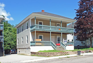 27-29 Charles St in Sanford, ME - Foto de edificio - Building Photo