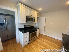 56 Gordon St in Somerville, MA - Building Photo - Building Photo