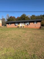 723 Mylinda Dr, Unit 723 in Newton, NC - Building Photo