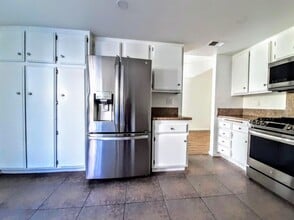 8928 Sage Ct in Rancho Cucamonga, CA - Building Photo - Building Photo