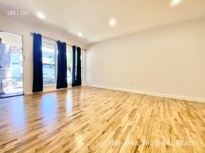 8407 Clinton Ave in Los Angeles, CA - Building Photo - Building Photo