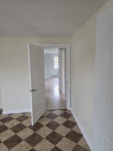17 Robert St in Fitchburg, MA - Building Photo - Building Photo