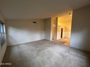 4525 E Grovers Ave in Phoenix, AZ - Building Photo - Building Photo
