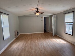2289 S Lake Dr in Asheboro, NC - Building Photo - Building Photo