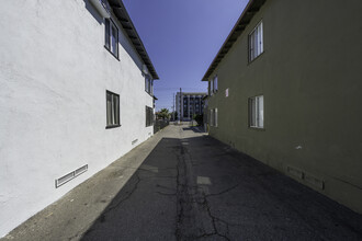 6519 Sepulveda Blvd in Van Nuys, CA - Building Photo - Building Photo